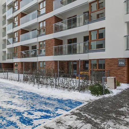 Apartment Bright Beige With Furnished Balcony And Parking In By Renters *